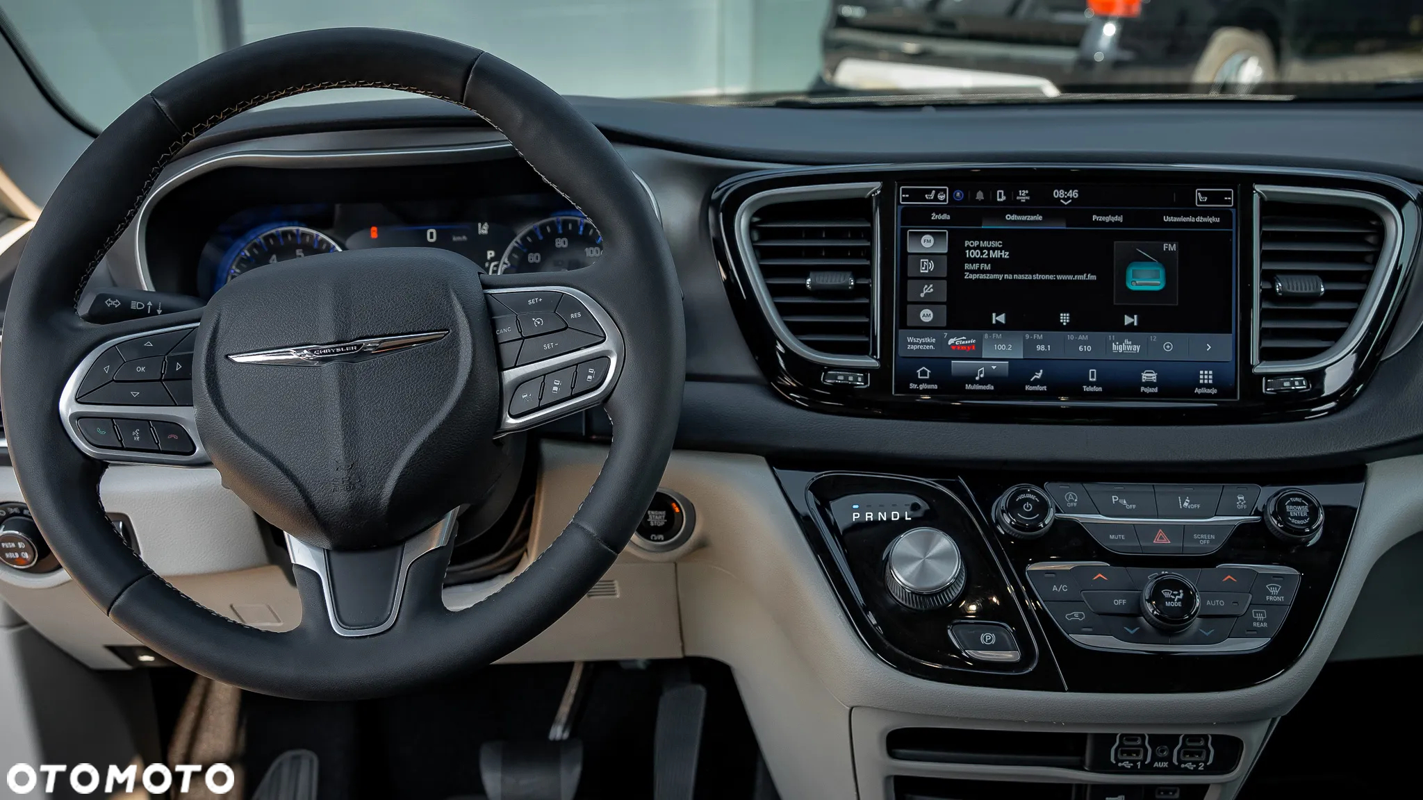 Chrysler Pacifica - 29