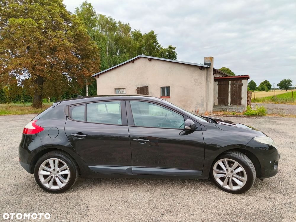 Renault Megane dCi 110 FAP Paris - 3