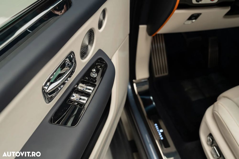 Rolls-Royce Cullinan Standard - 13