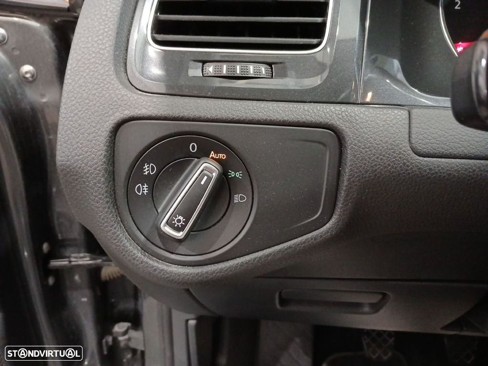 VW Golf Variant 1.6 TDi Confortline - 15