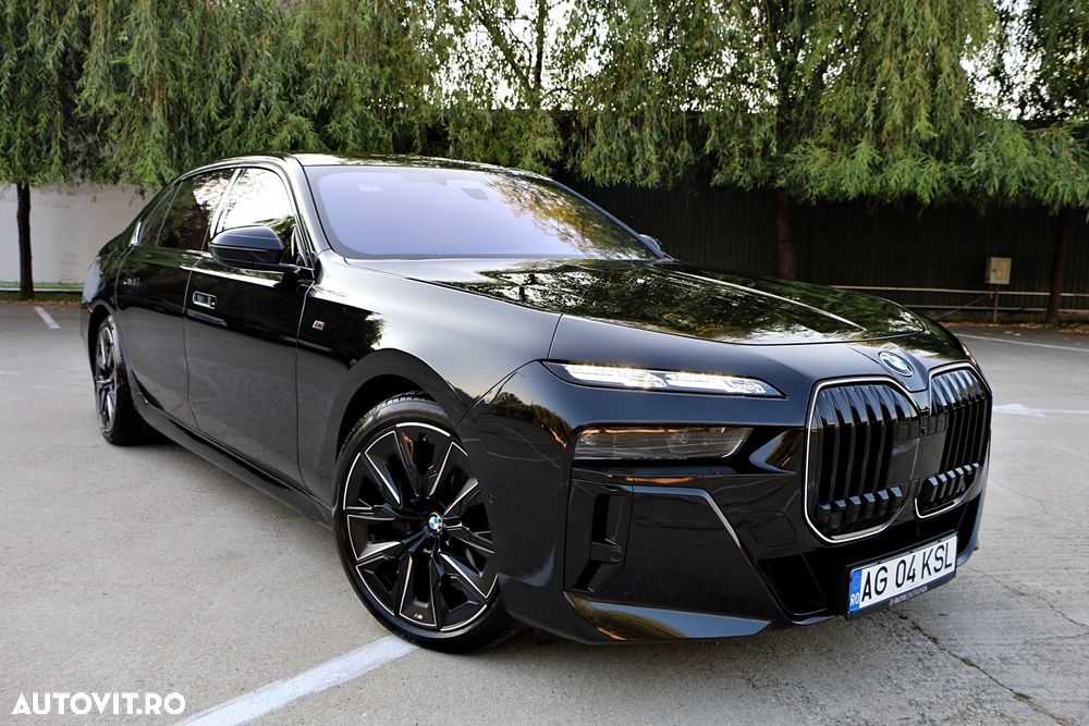 BMW Seria 7 - 37