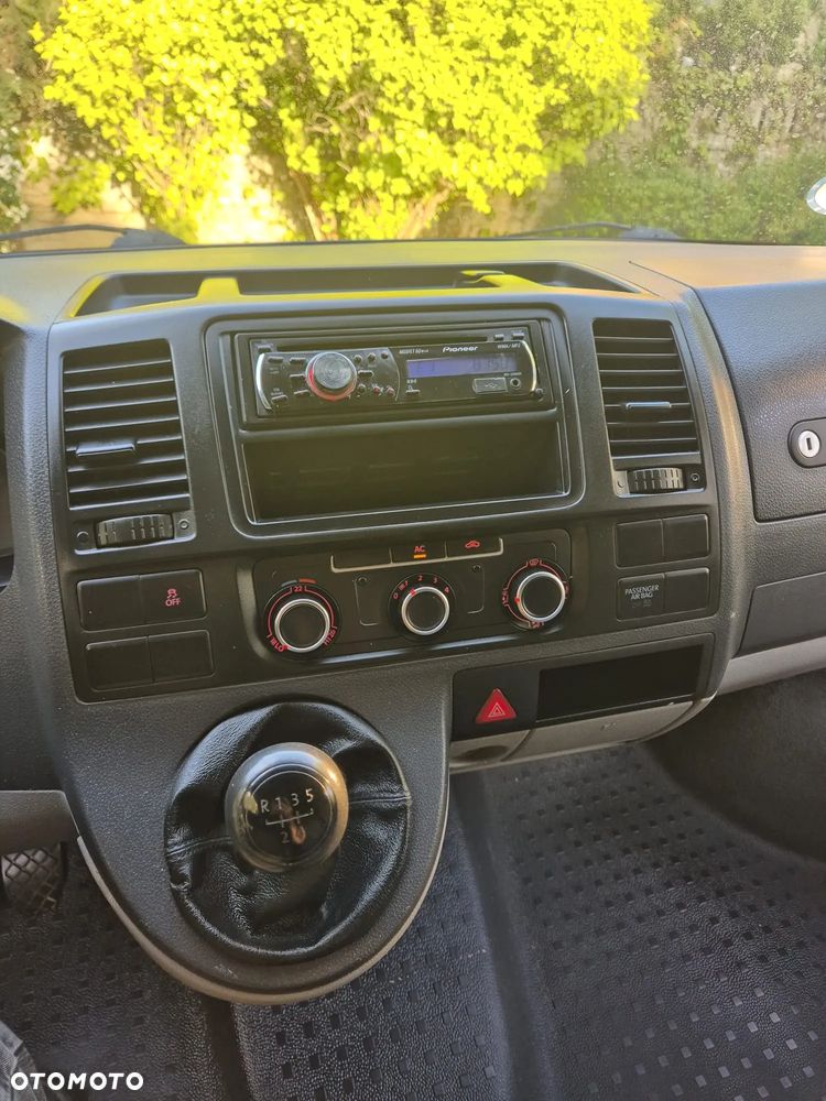 Volkswagen Transporter - 15