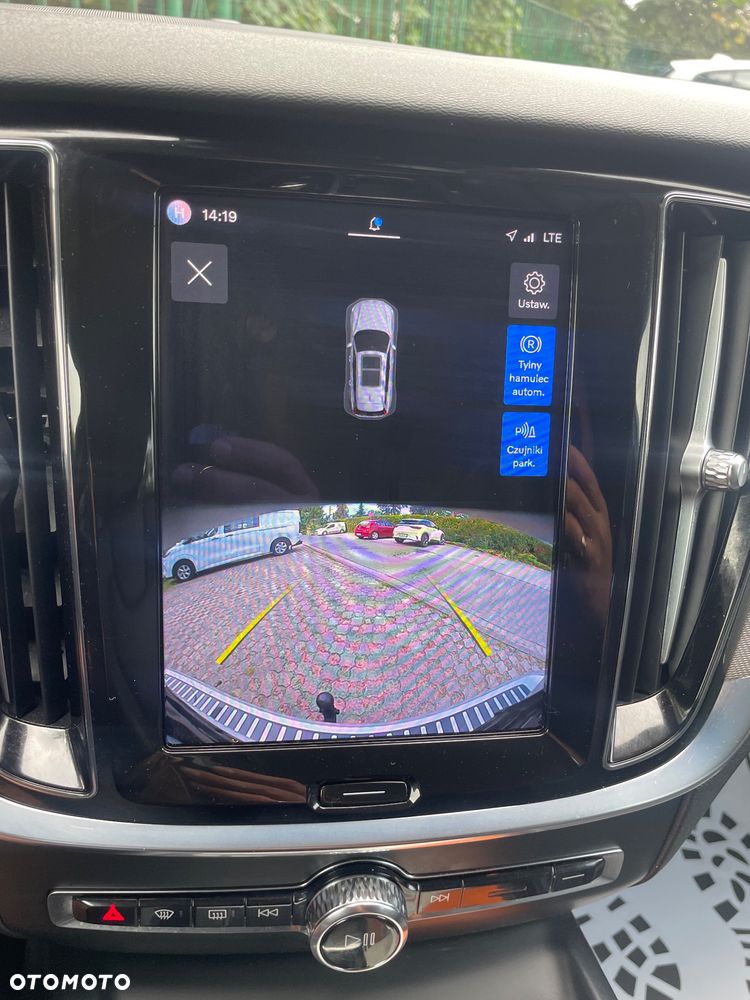 Volvo V60 B3 B Plus Dark - 35