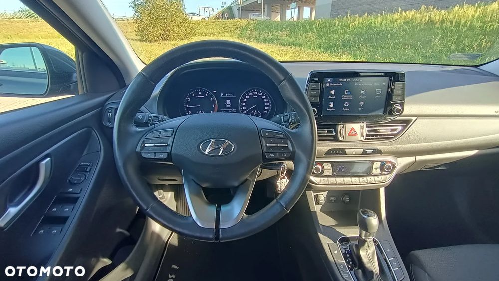 Hyundai i30 1.5 T-GDI 48V Comfort DCT - 24