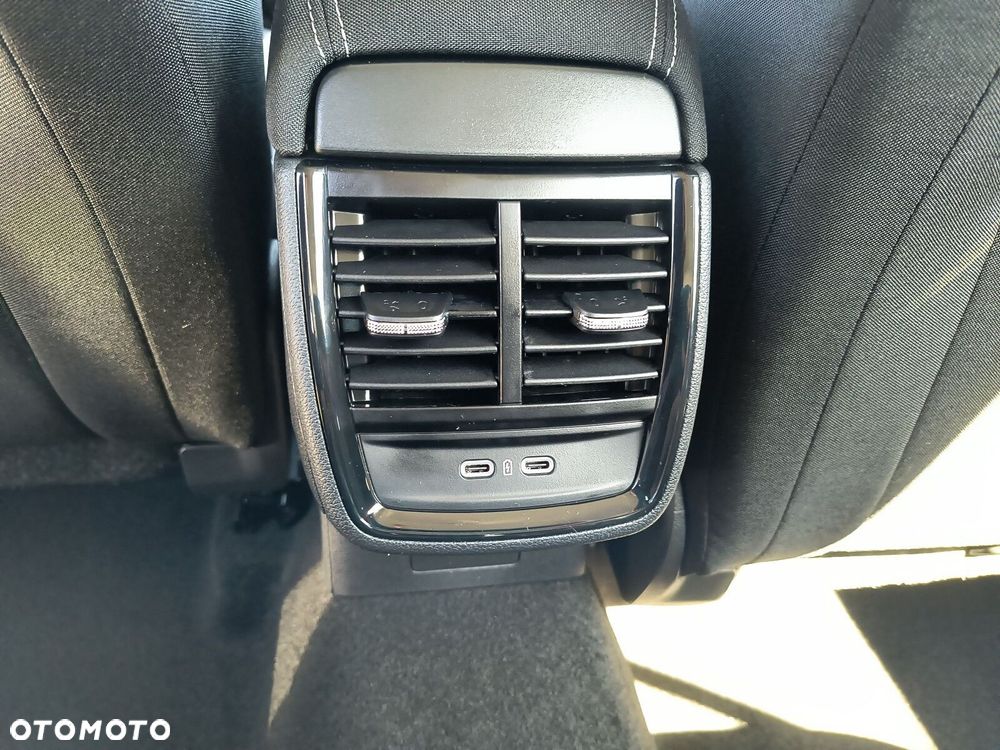 Skoda Kamiq 1.0 TSI Drive DSG - 37