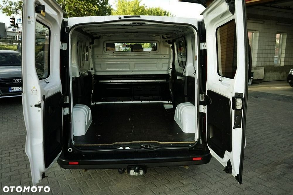 Renault Trafic - 21