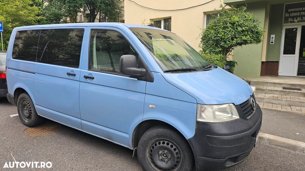 Volkswagen Transporter Caravelle DPF Comfortline Scurt - 2