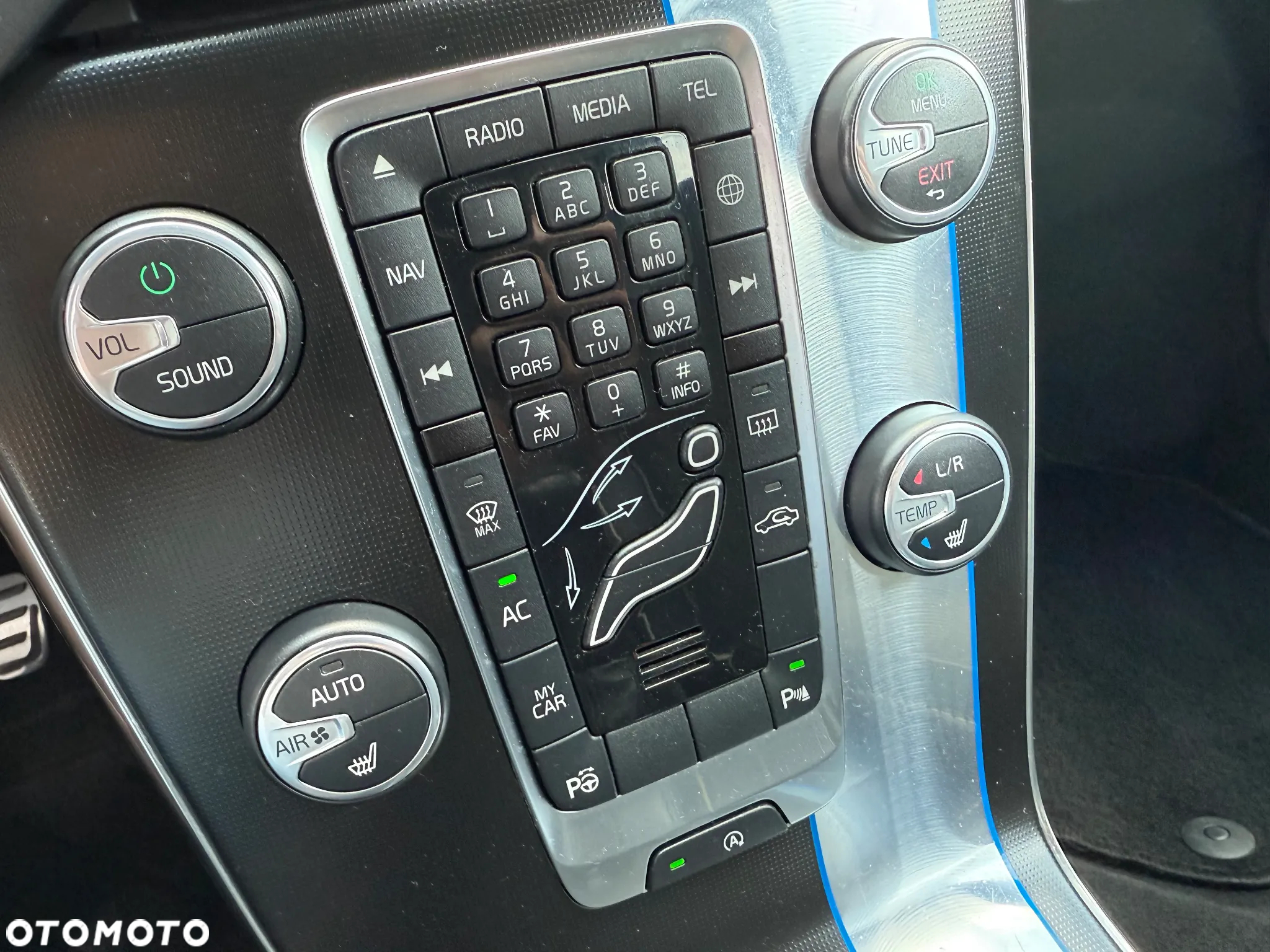 Volvo V40 D2 Drive-E R-Design Kinetic - 39