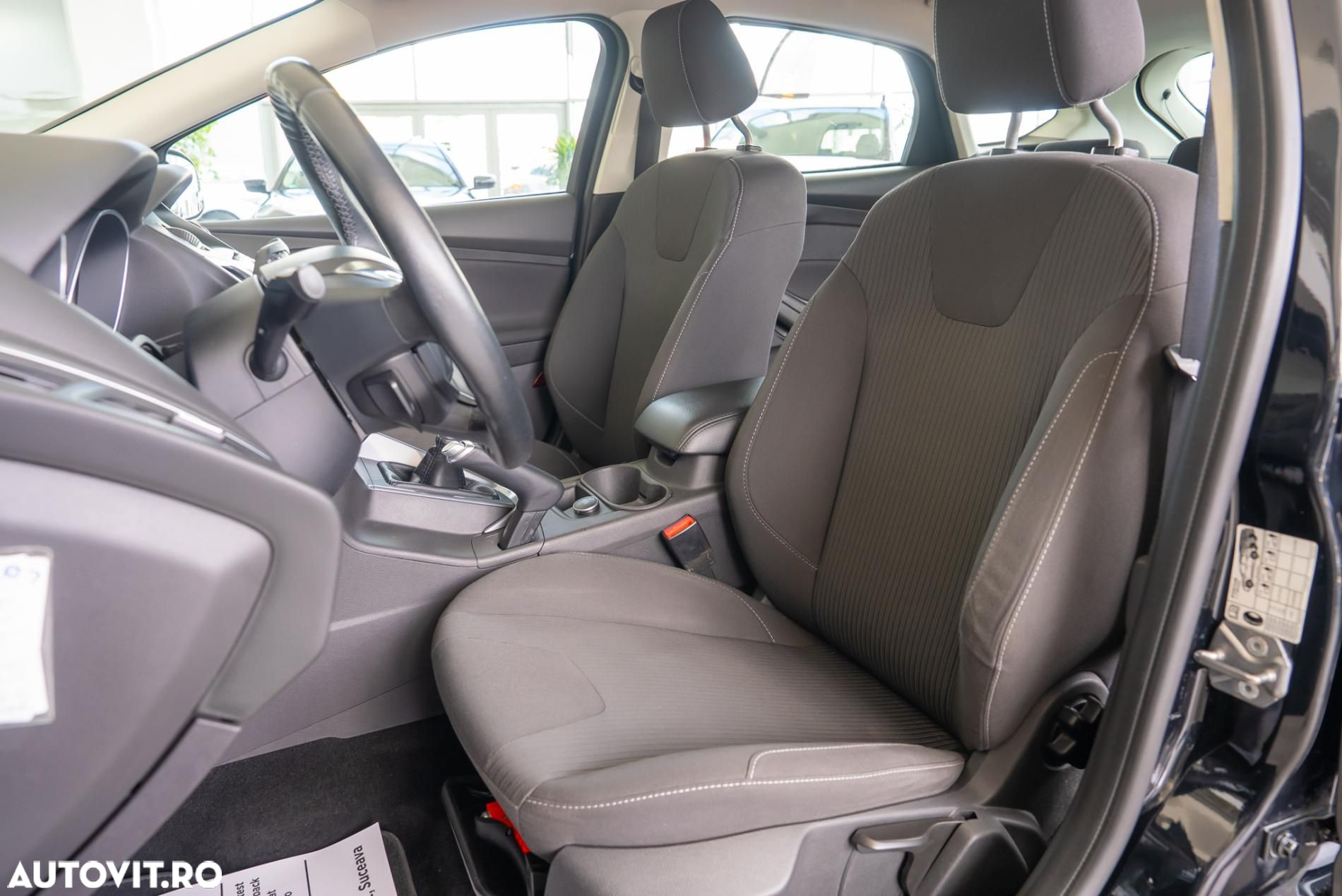 Ford Focus - 11