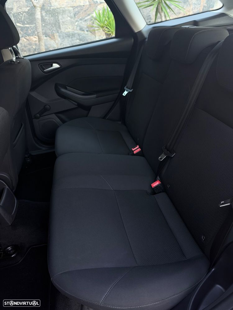 Ford Focus 1.0 EcoBoost S&S SYNC Edition - 18