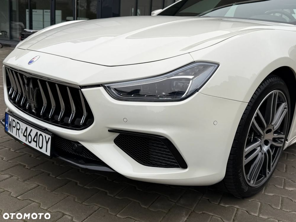 Maserati Ghibli S Q4 GranSport - 4