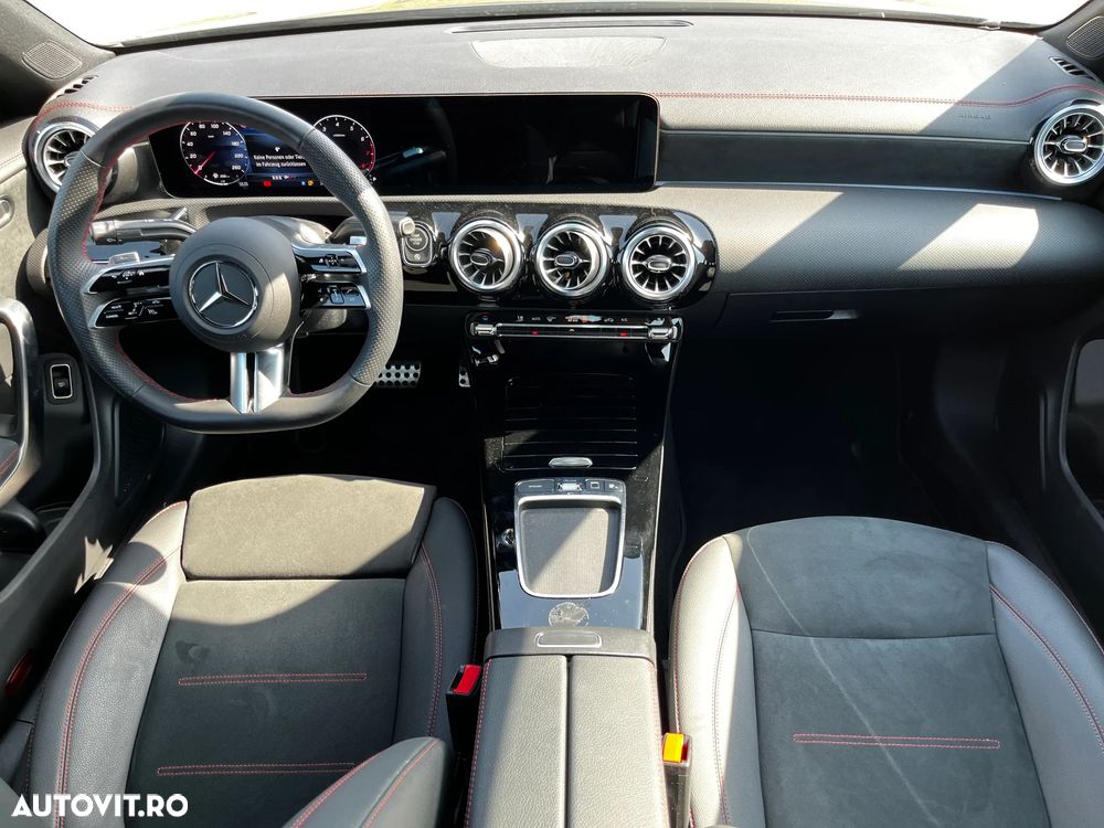 Mercedes-Benz CLA 180 MHEV Coupe - 12