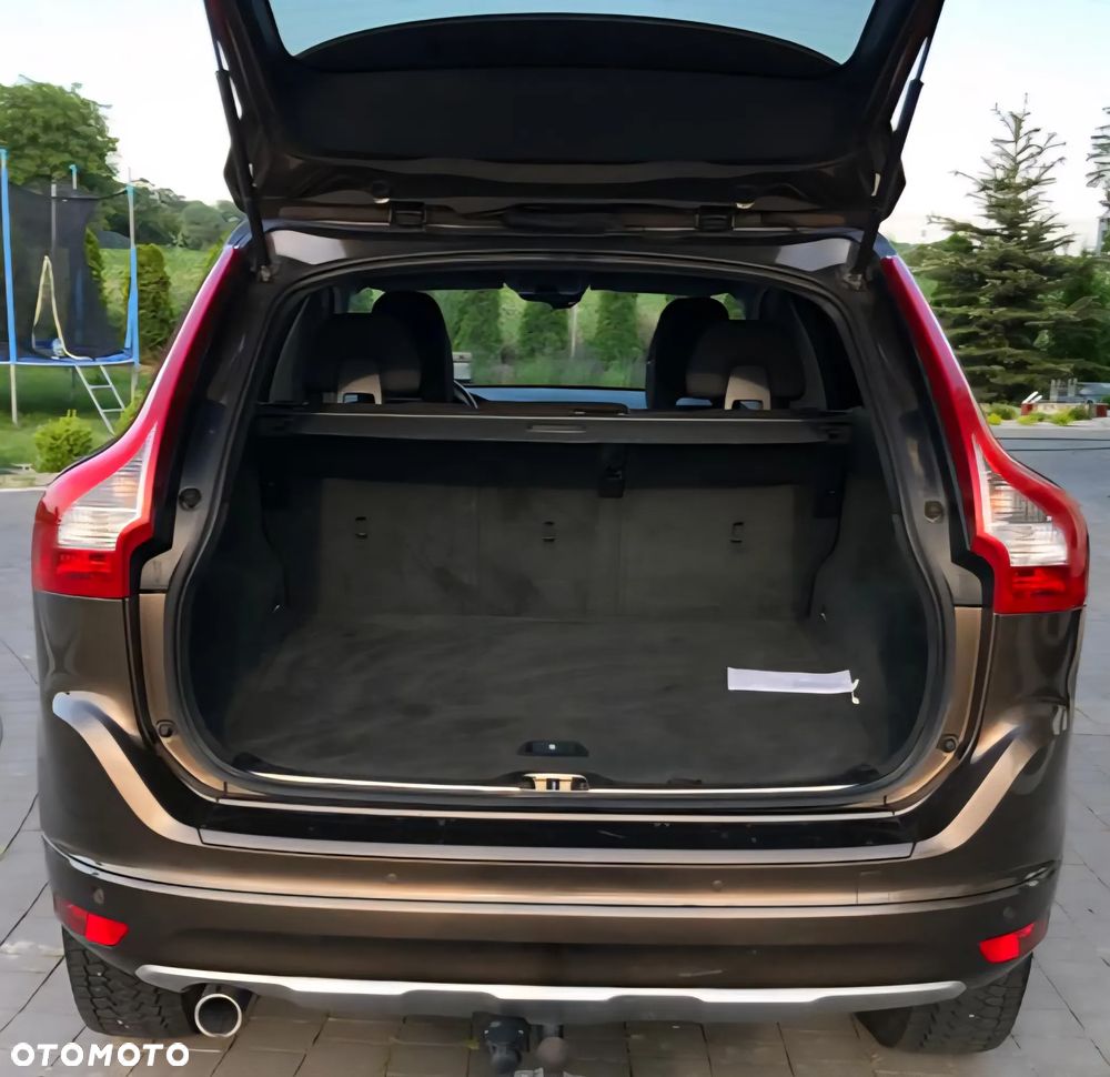 Volvo XC 60 D3 Momentum - 12