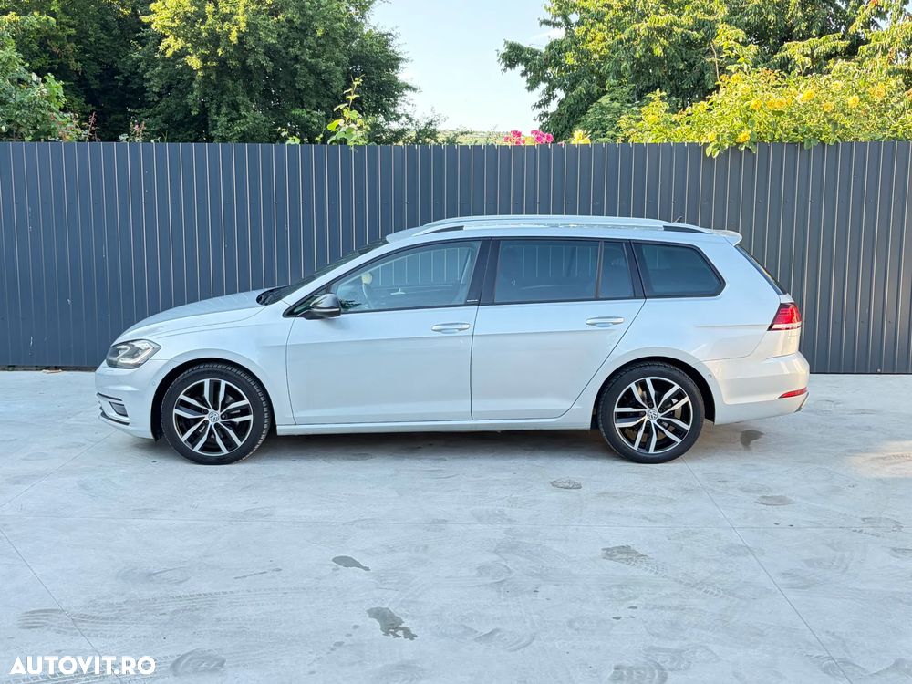Volkswagen Golf 2.0 TDI SCR DSG IQ.DRIVE - 9