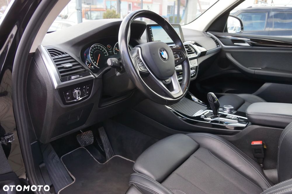 BMW X3 xDrive20d - 24