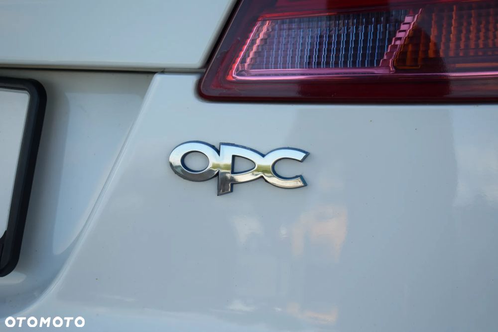 Opel Insignia 2.8 T V6 OPC - 36