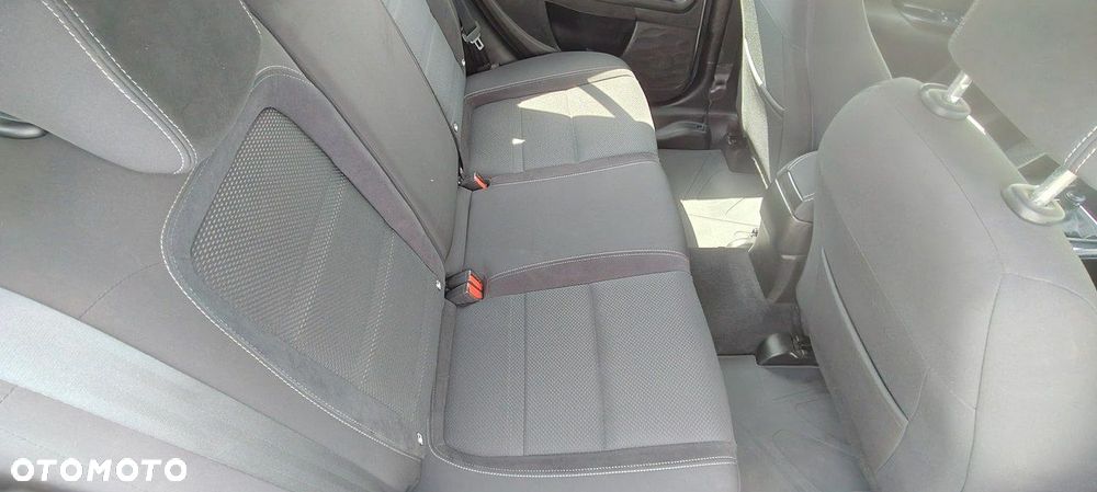 Fiat Tipo - 12