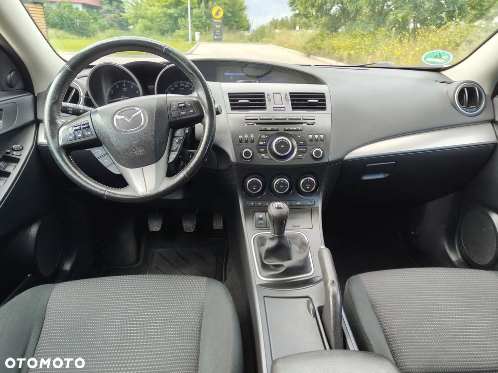 Mazda 3 - 15