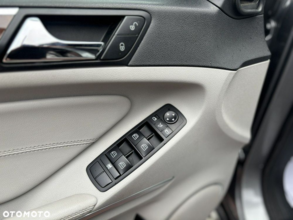 Mercedes-Benz GL - 15