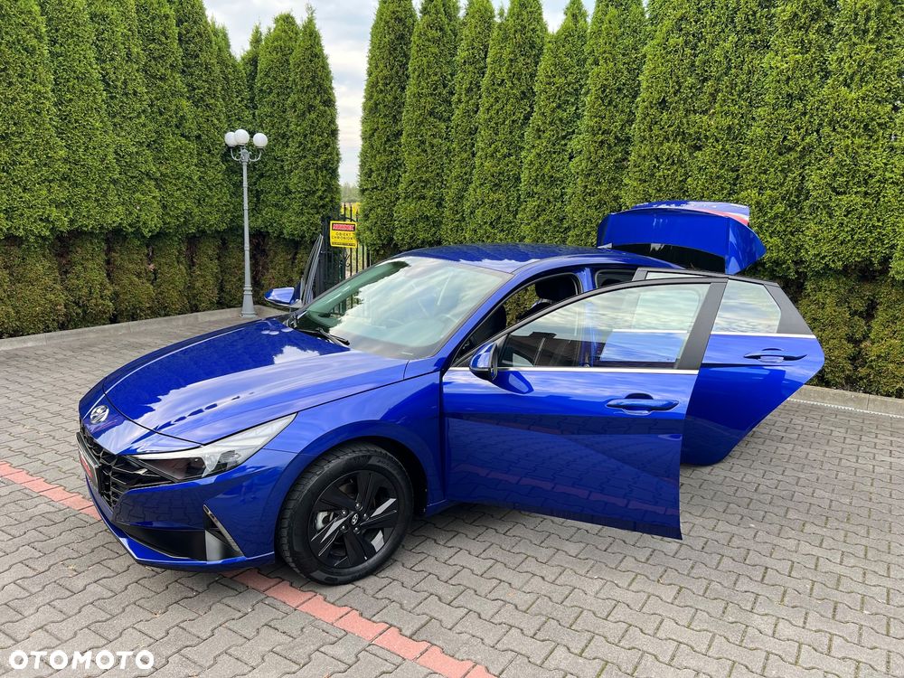 Hyundai Elantra 1.6 Executive - 6