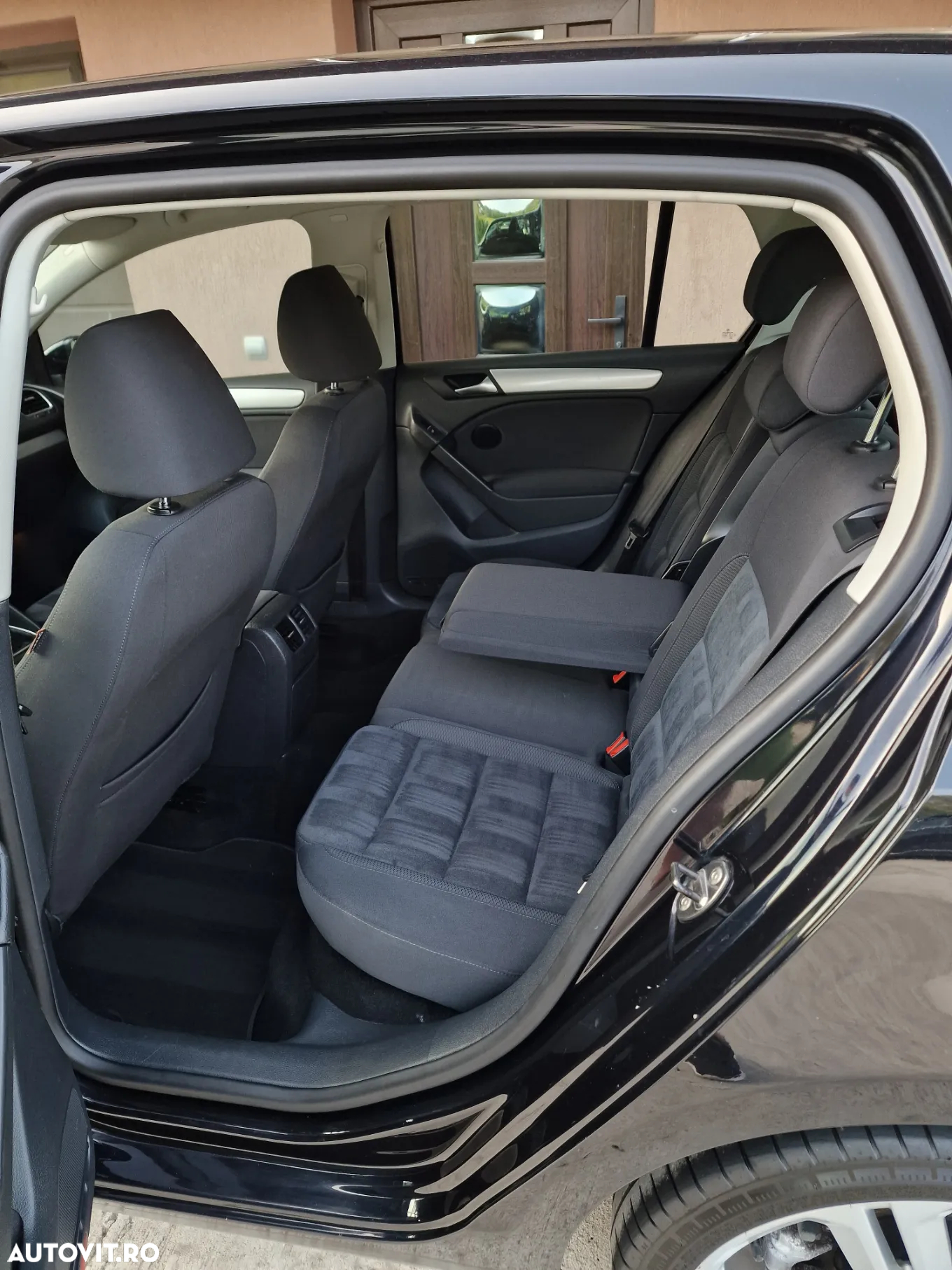 Volkswagen Golf - 14