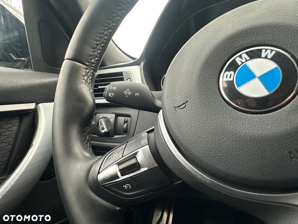 BMW Seria 3 318d Edition M Sport Shadow - 28