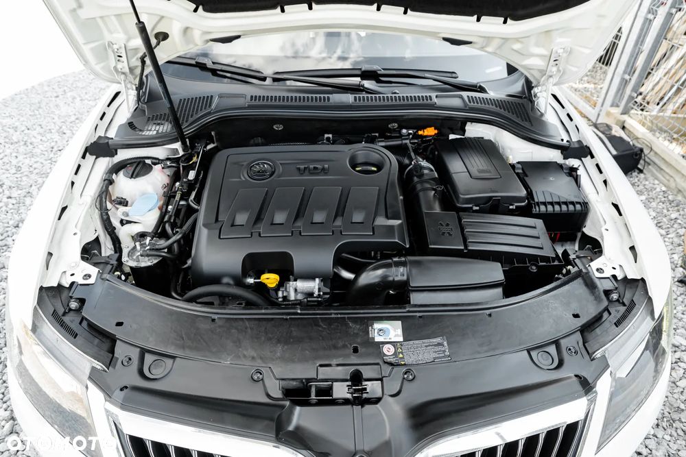 Skoda Superb 2.0 TDI Green tec 4x4 DSG Elegance - 41