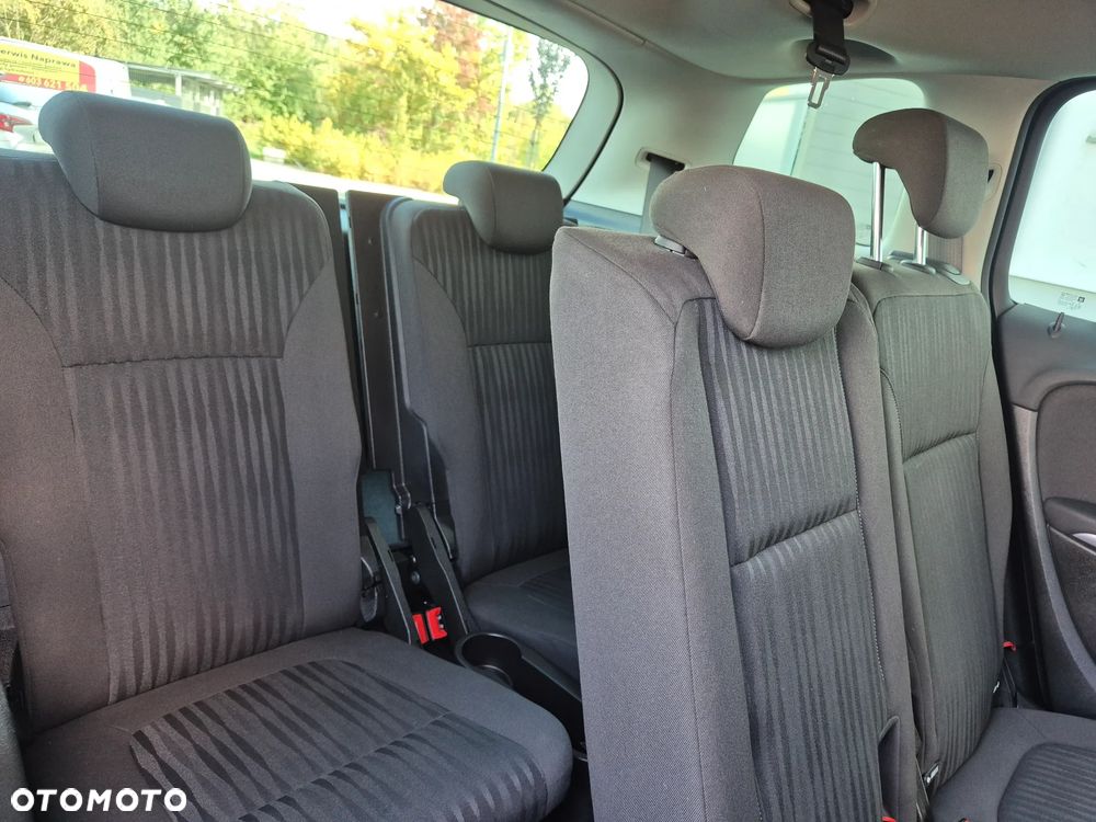 Opel Zafira - 27