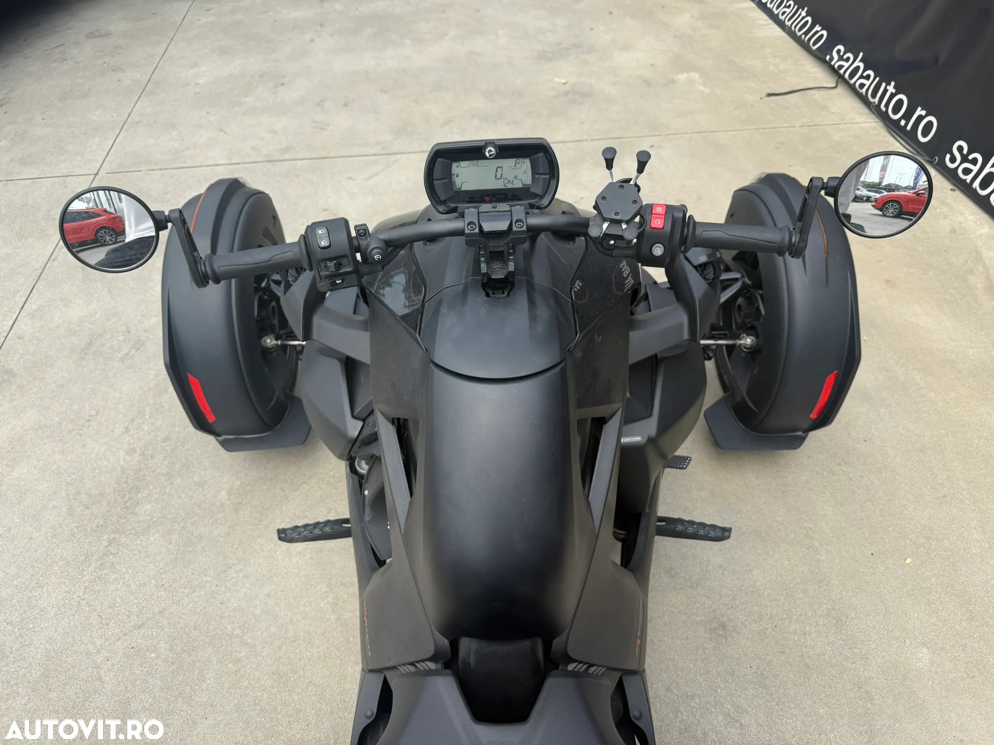 Can-Am Ryker 900 - 7