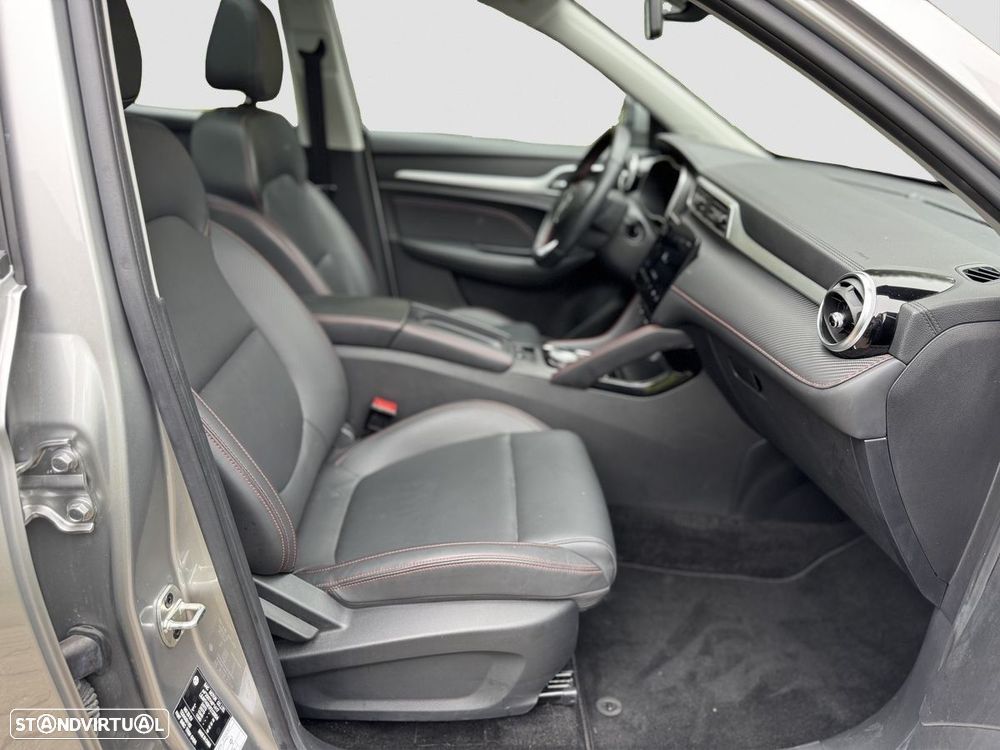 MG ZS EV 72.6 kWh Luxury - 9