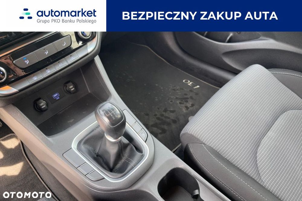 Hyundai i30 1.4 Classic + - 10