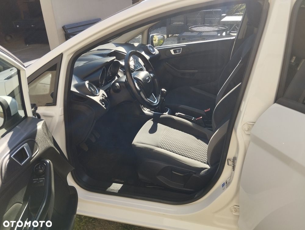 Ford Fiesta - 5