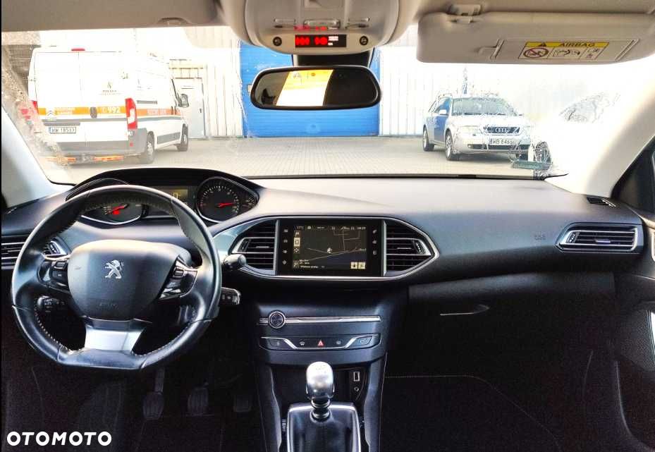 Peugeot 308 - 5
