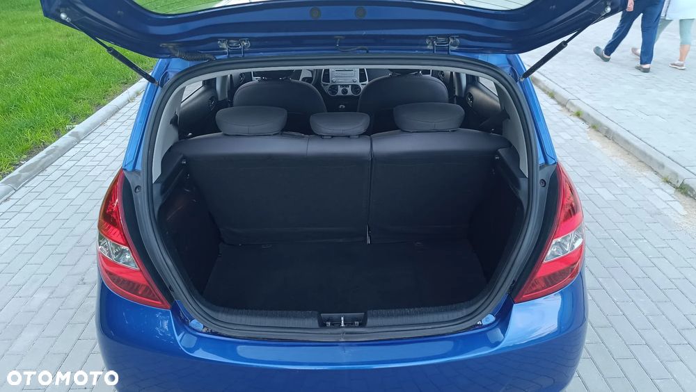 Hyundai i20 1.2 Trend - 16