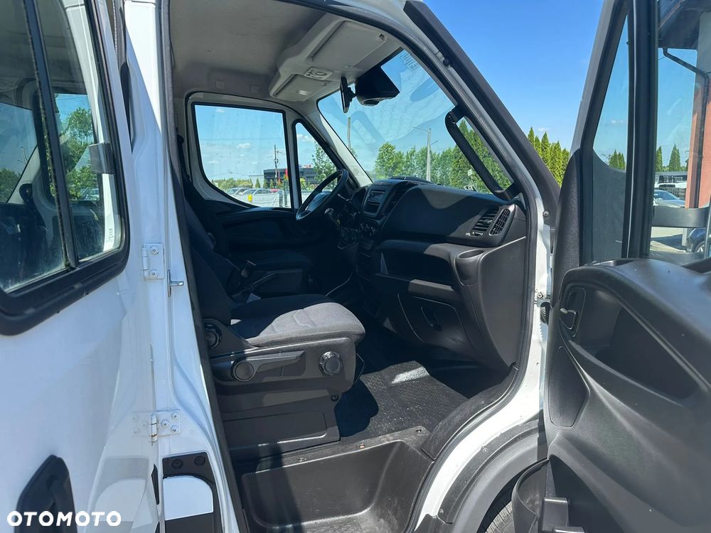 Iveco 70C18 - 18