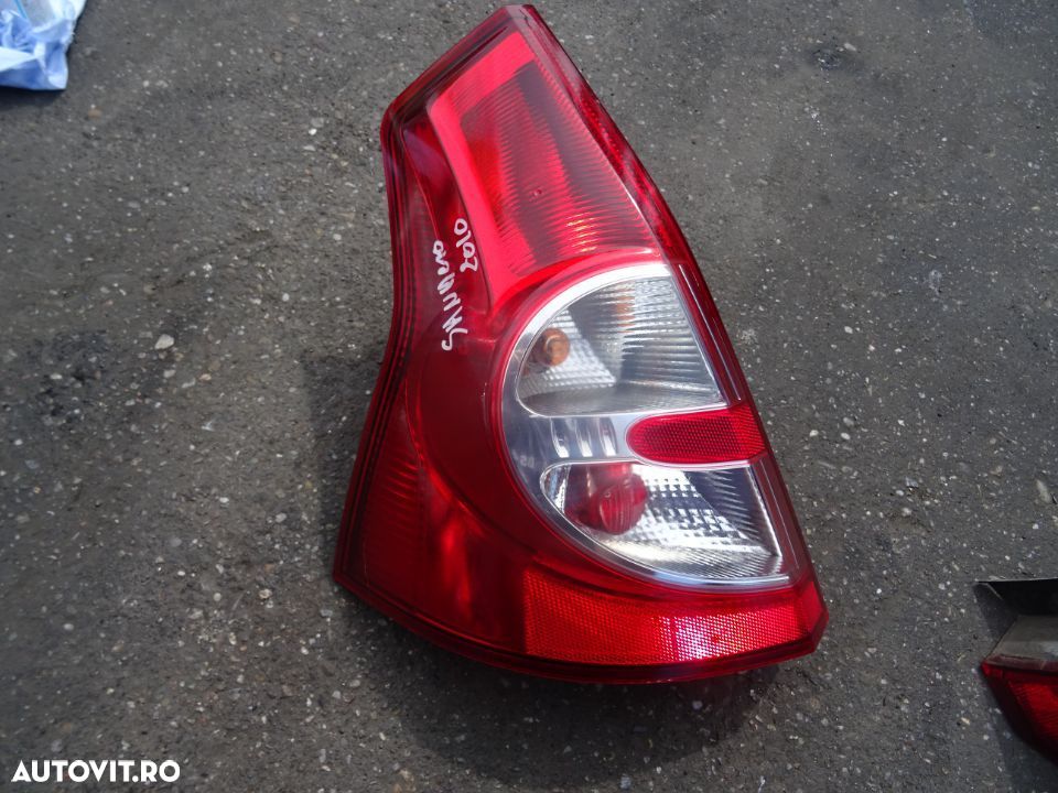 Vand Faruri Drepta-Stanga Dacia Sandero din 2010 Originale din Europa volan pe stanga, 150RON/BUC - 3