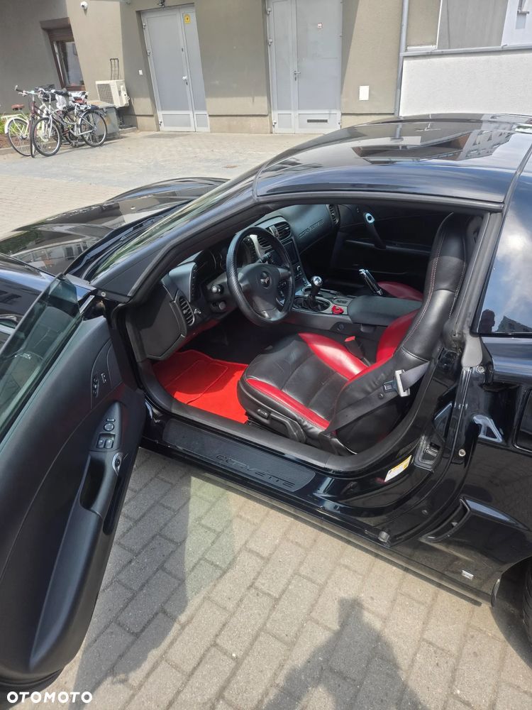 Chevrolet Corvette - 10