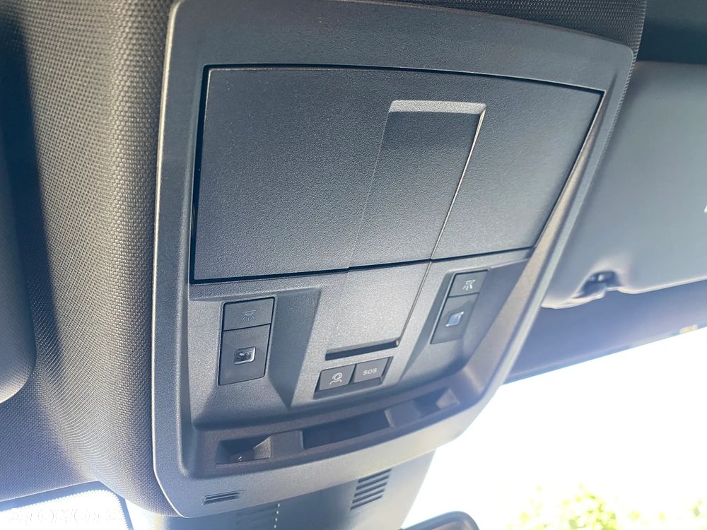 Peugeot 5008 1.2 PureTech mHEV Allure S&S e-DCS6 - 21