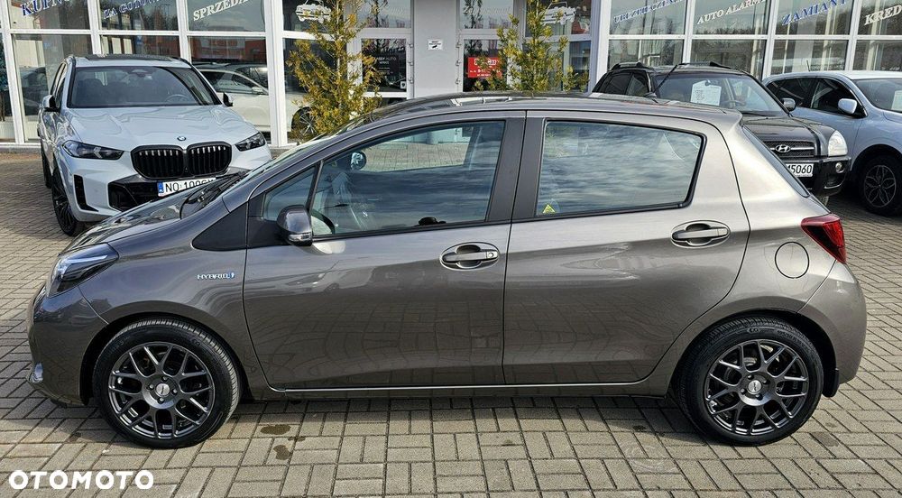 Toyota Yaris Hybrid 100 Business Edition - 7