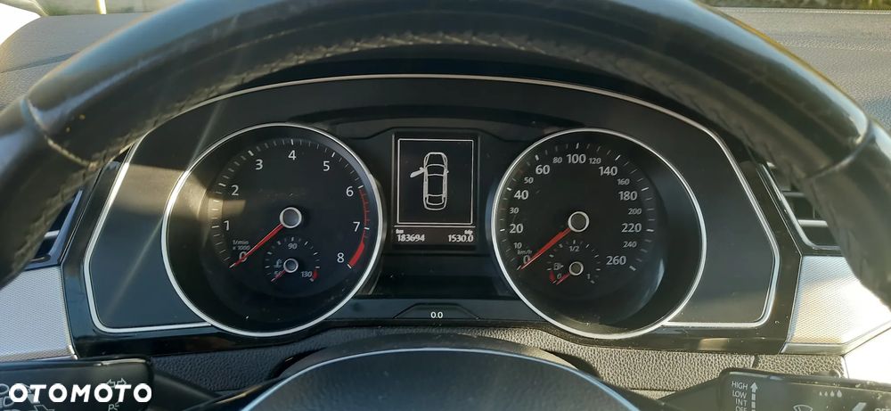Volkswagen Passat - 6