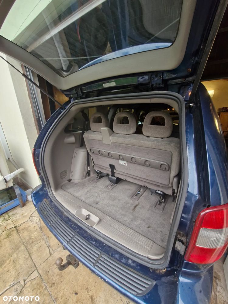 Chrysler Grand Voyager - 5
