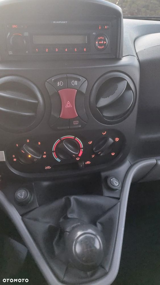 Fiat DOBLO - 17