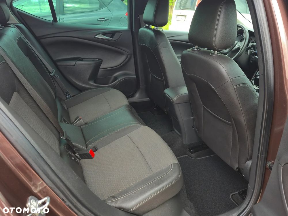 Opel Astra 1.4 Turbo Start/Stop 120 Jahre - 15