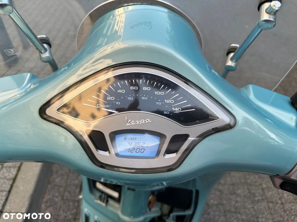 Piaggio Vespa - 11