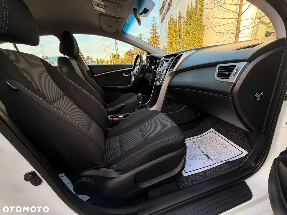 Hyundai i30 i30cw 1.4 Fifa World Cup Edition - 8