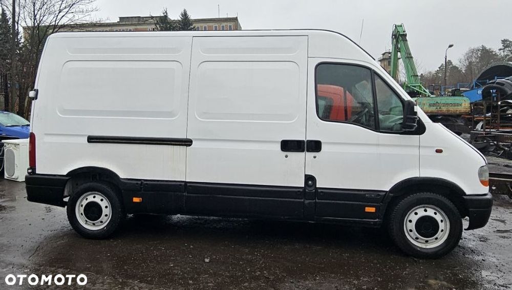Renault Master II  (lak. 0389) pojazd na części: maska, zderzak, drzwi, szyby, lusterka, chłodnica - 1