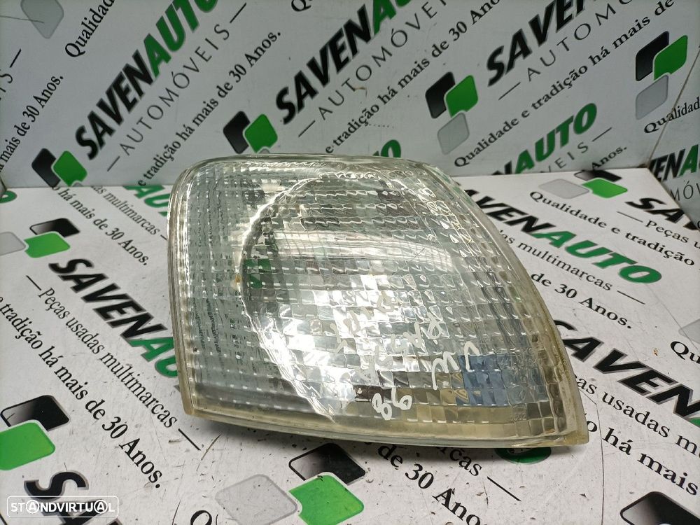 Farol Nevoeiro Volkswagen Passat (3B2) - 1