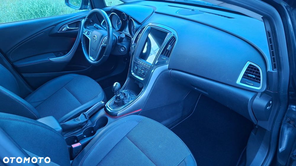 Opel Astra 1.4 Turbo Cosmo - 13