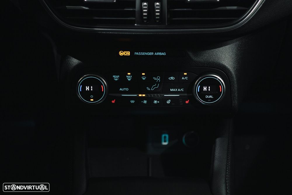 Ford Focus 1.0 EcoBoost S&S Aut. Business Edition - 9