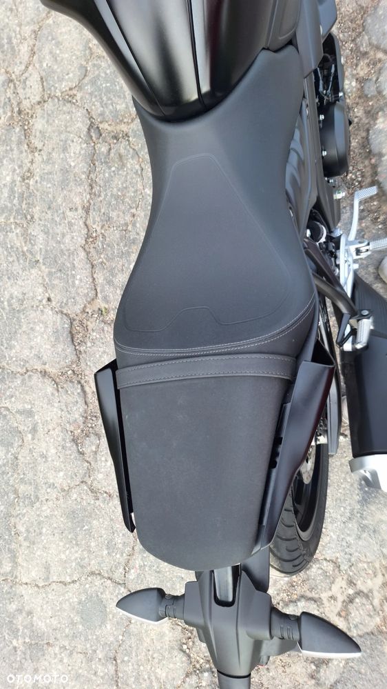 Yamaha MT - 11